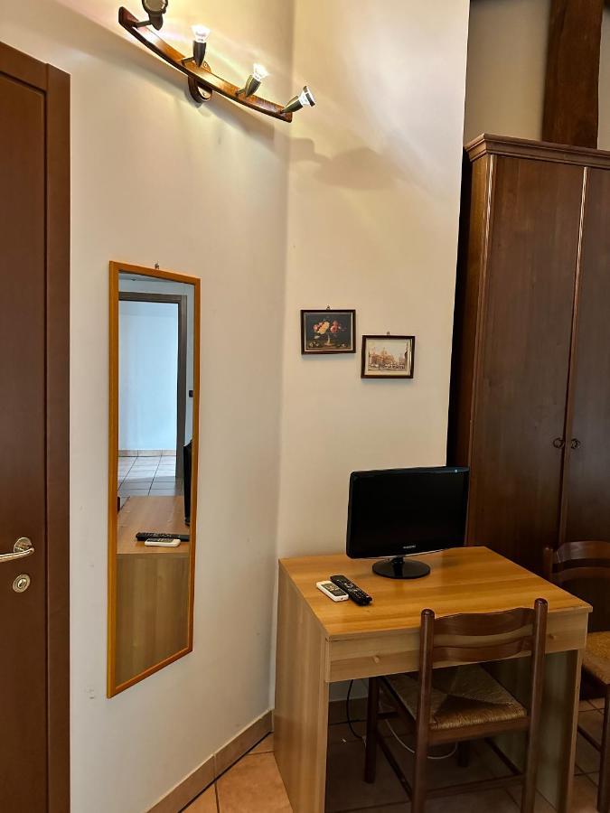 Agriturismo La Rasdora 曼托瓦诺港 外观 照片