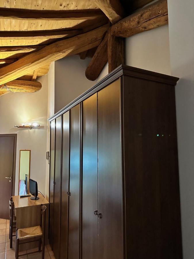 Agriturismo La Rasdora 曼托瓦诺港 外观 照片